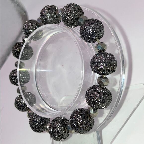 Silver Textured Design Beads with Gray Crystal Spacers Stretch 7" Bracelet! - Picture 2 of 5